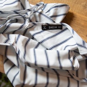 SHEIN Tops - Shein White & Blue V Neck and V Back Strappy Top SHEIN Tops - Shein White & Blue V Neck and V Back Strappy Top